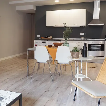Letsgo Diagonal Avenue Apartment-2