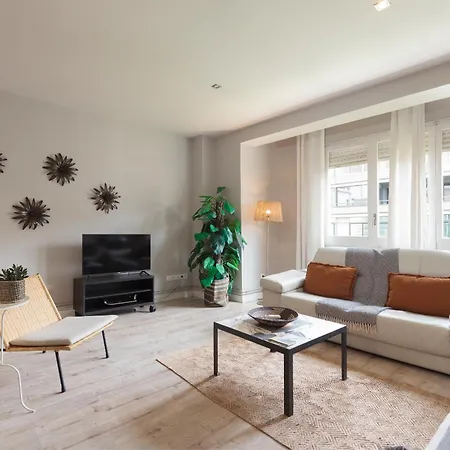 Letsgo Diagonal Avenue Apartment-3